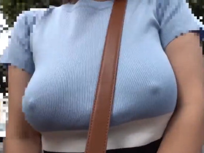 乳首ポッチの着衣おっぱいに我慢できず路上でパイ揉みｗ巨乳田舎娘がノーブラで東京観光してホテルでSEX！
