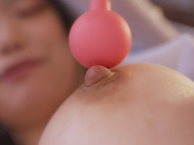 弄られてガチガチに硬くなる乳首接写がフェチですｗ巨乳Hカップ美少女の性感帯を開発する4本番！